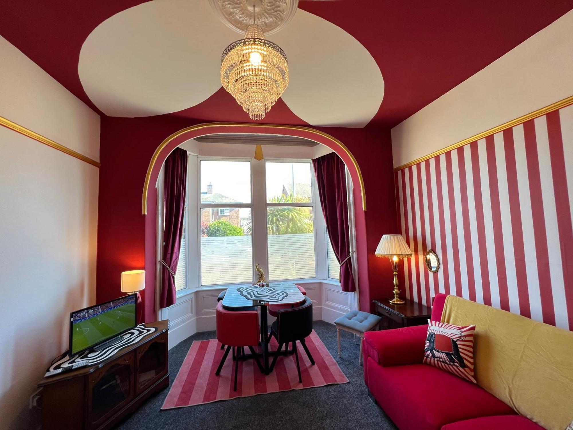 Circus Suite Blackpool Exterior foto